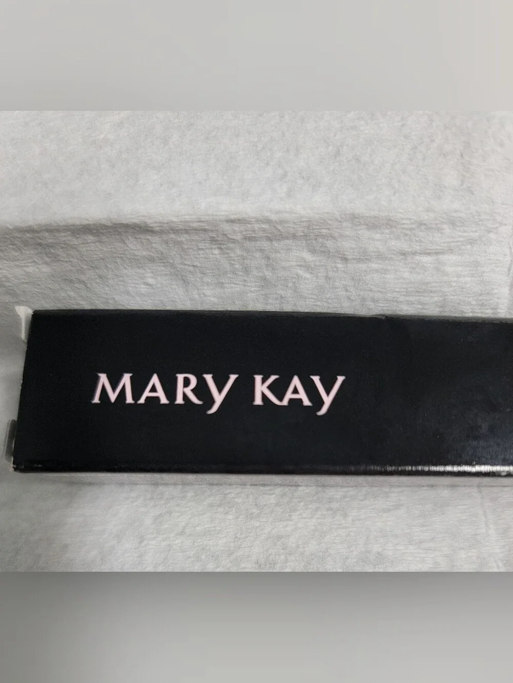 NIB-Mary Kay Unlimited Lip Gloss in the shade Tawny Nude